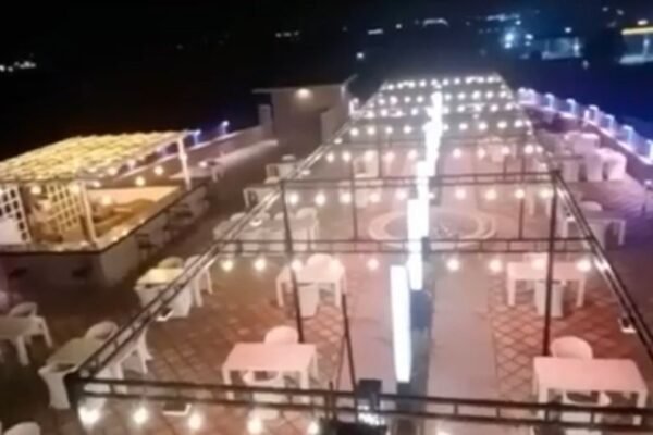 String lighting at Pranzo hotel Daharki