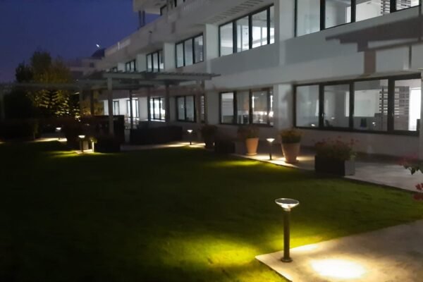 solar bollard lights