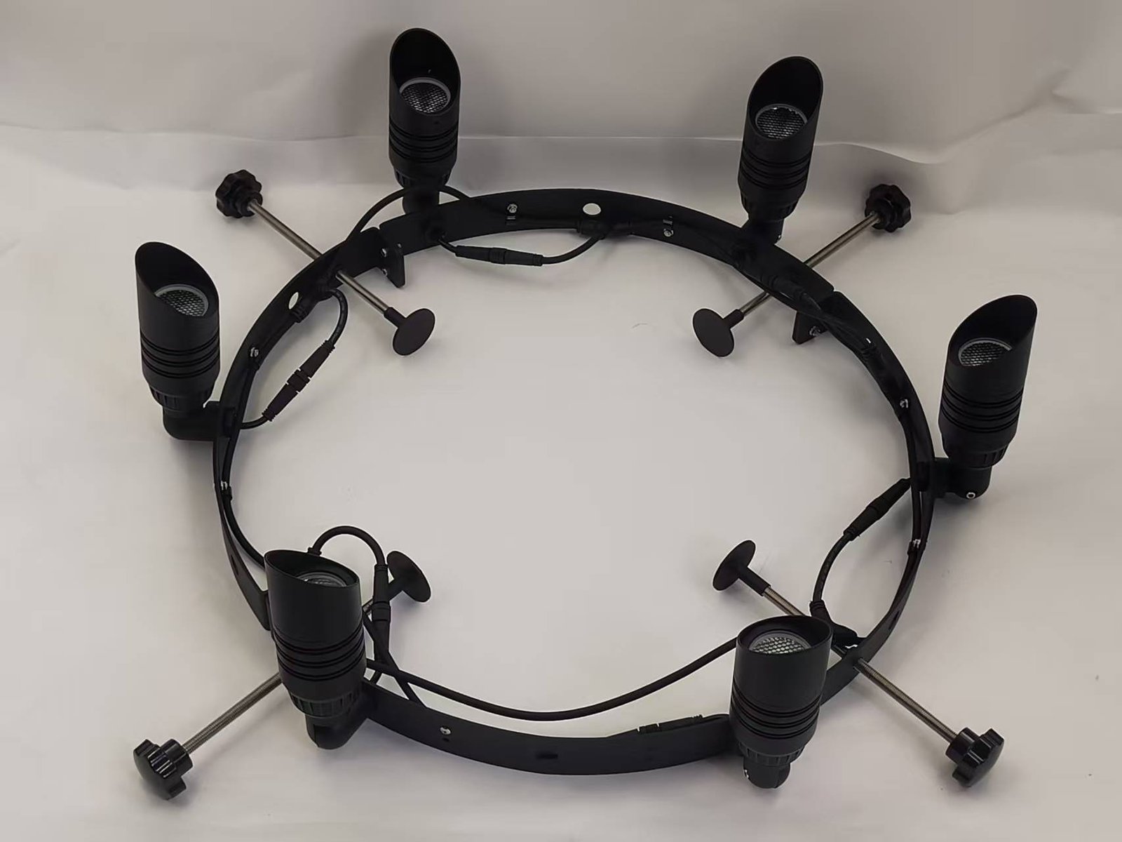 Palm tree ring lights in Middle east Palm tree led ring light with 6 spot lights - Image 1